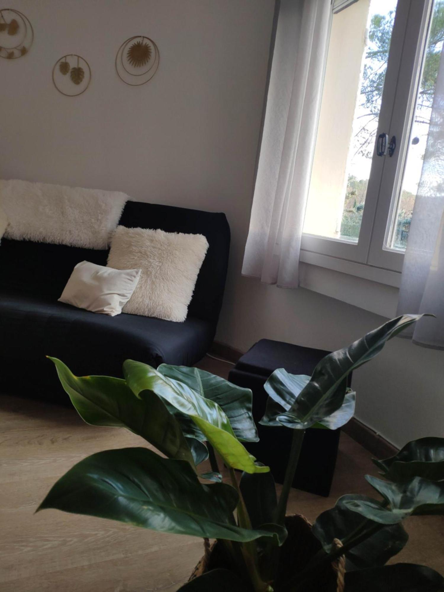 La Tourelle Suite Cosy Entre Vignoble Aixois Et Luberon Le Puy-Sainte-Reparade Ngoại thất bức ảnh