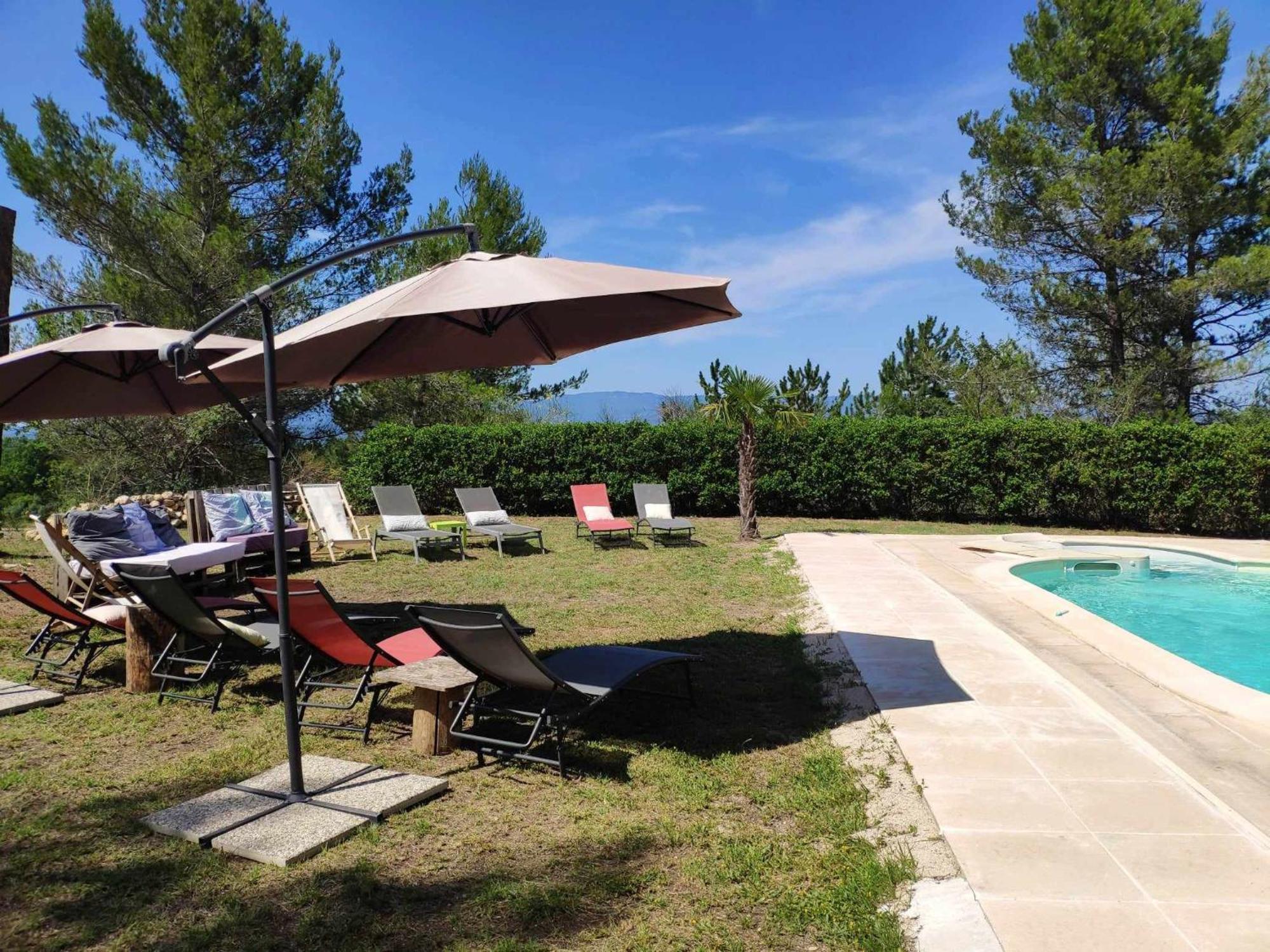 La Tourelle Suite Cosy Entre Vignoble Aixois Et Luberon Le Puy-Sainte-Reparade Ngoại thất bức ảnh